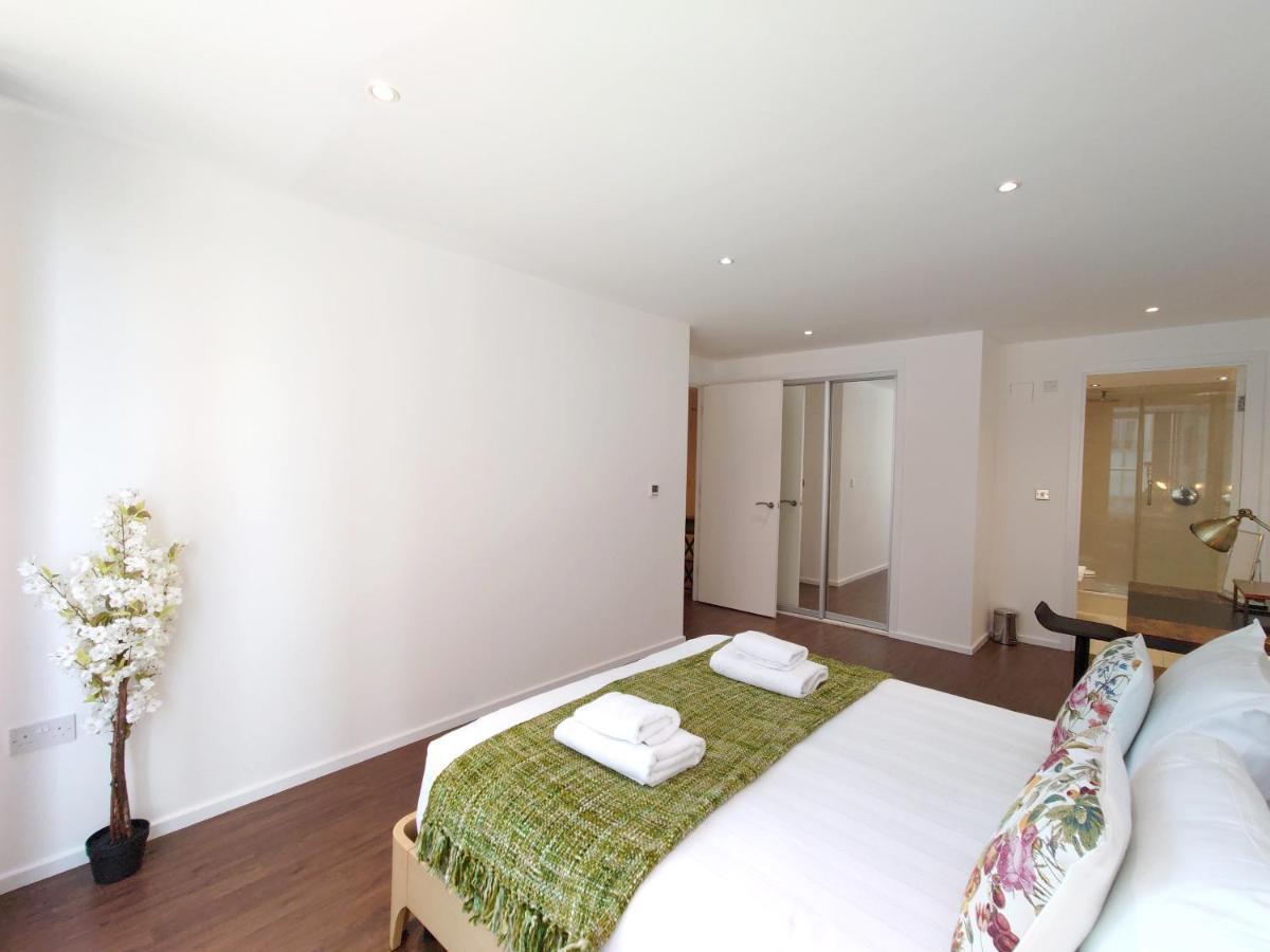 Fully Serviced Two Bed Apartment By Excel & O2 London Kültér fotó