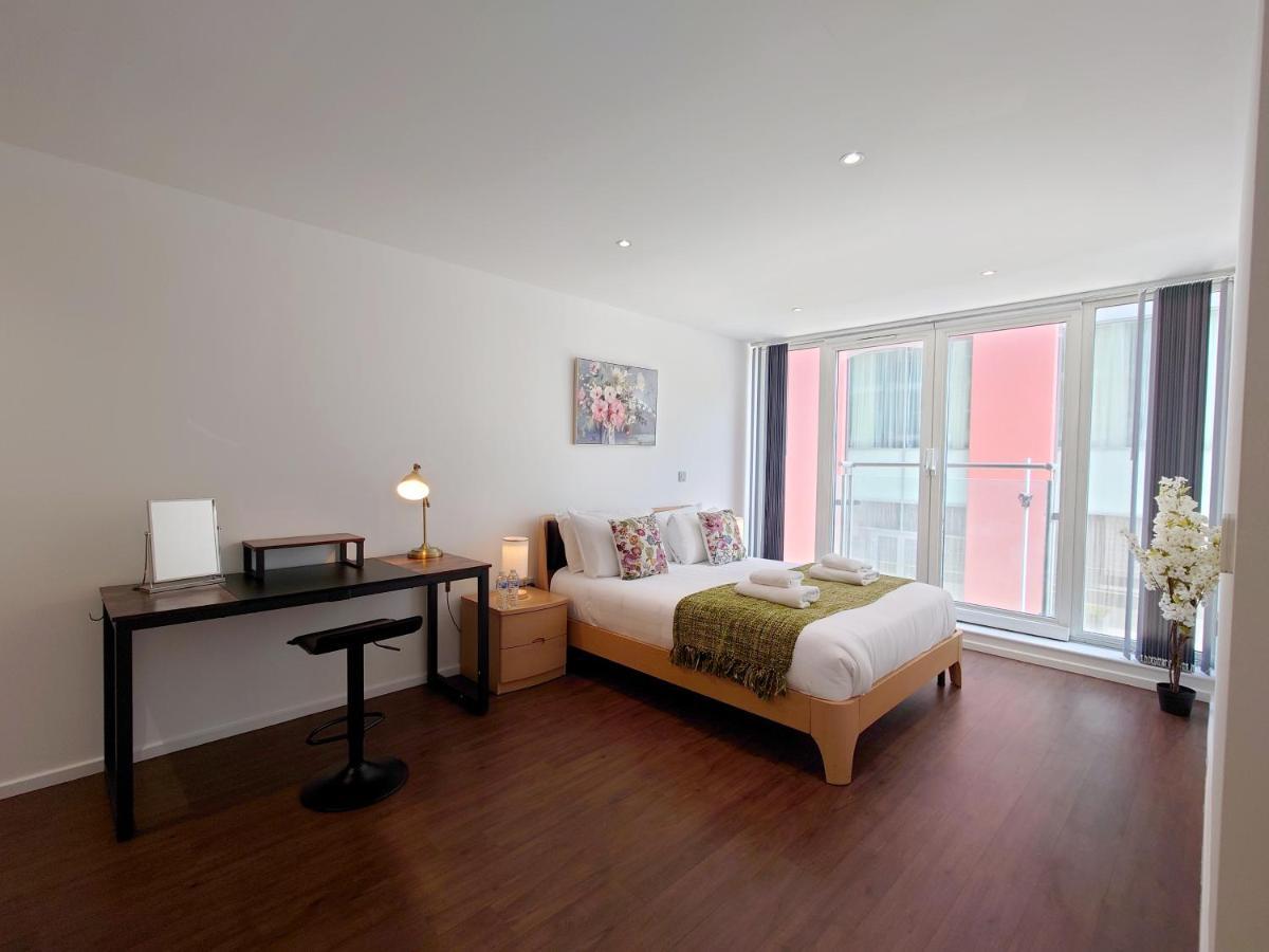 Fully Serviced Two Bed Apartment By Excel & O2 London Kültér fotó