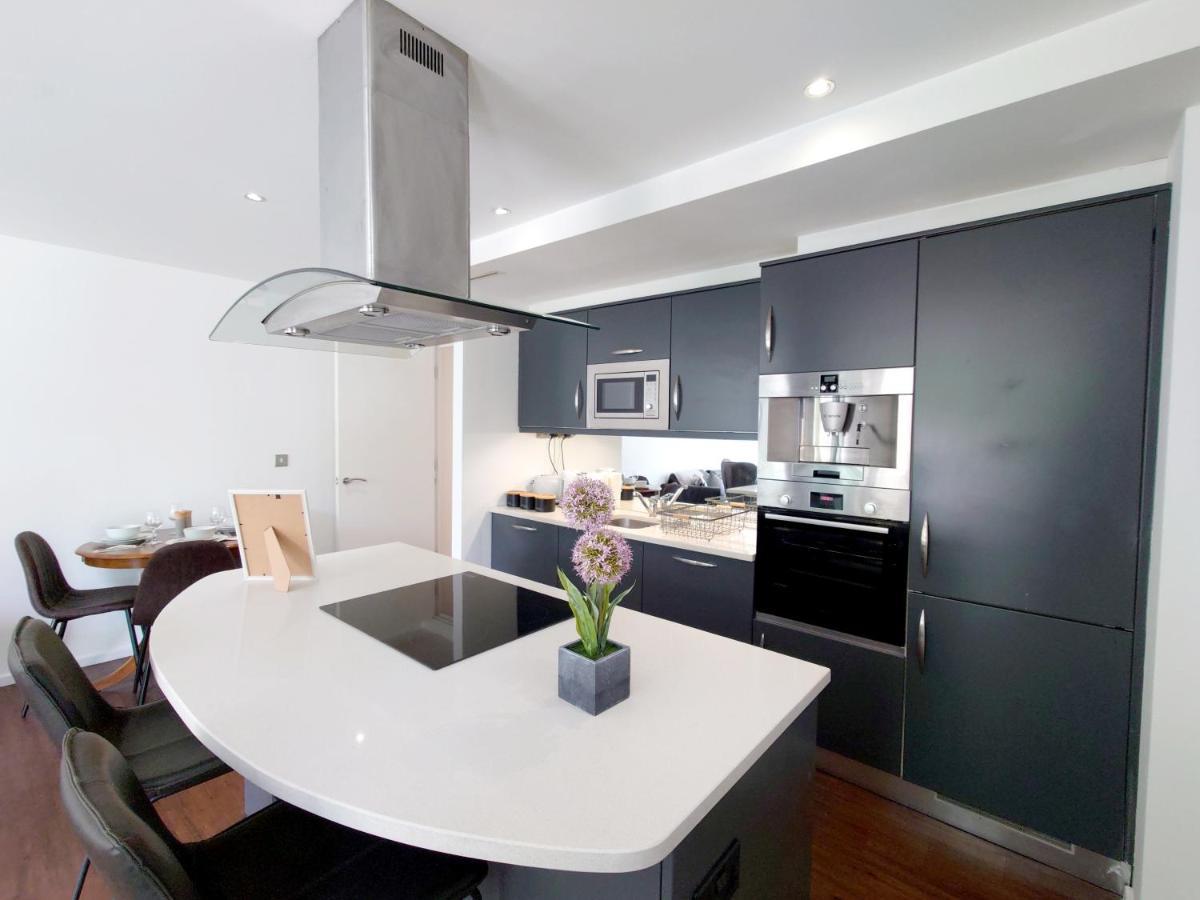 Fully Serviced Two Bed Apartment By Excel & O2 London Kültér fotó