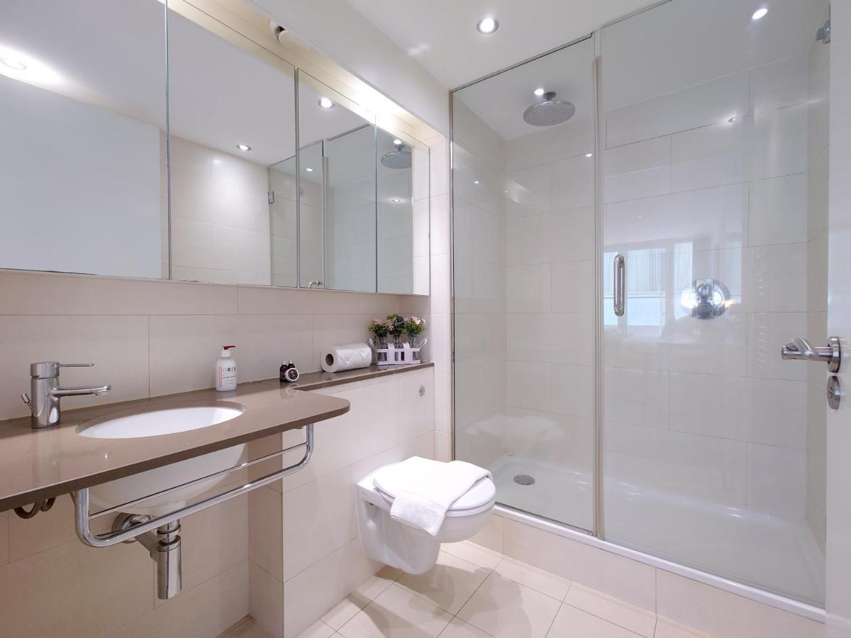Fully Serviced Two Bed Apartment By Excel & O2 London Kültér fotó