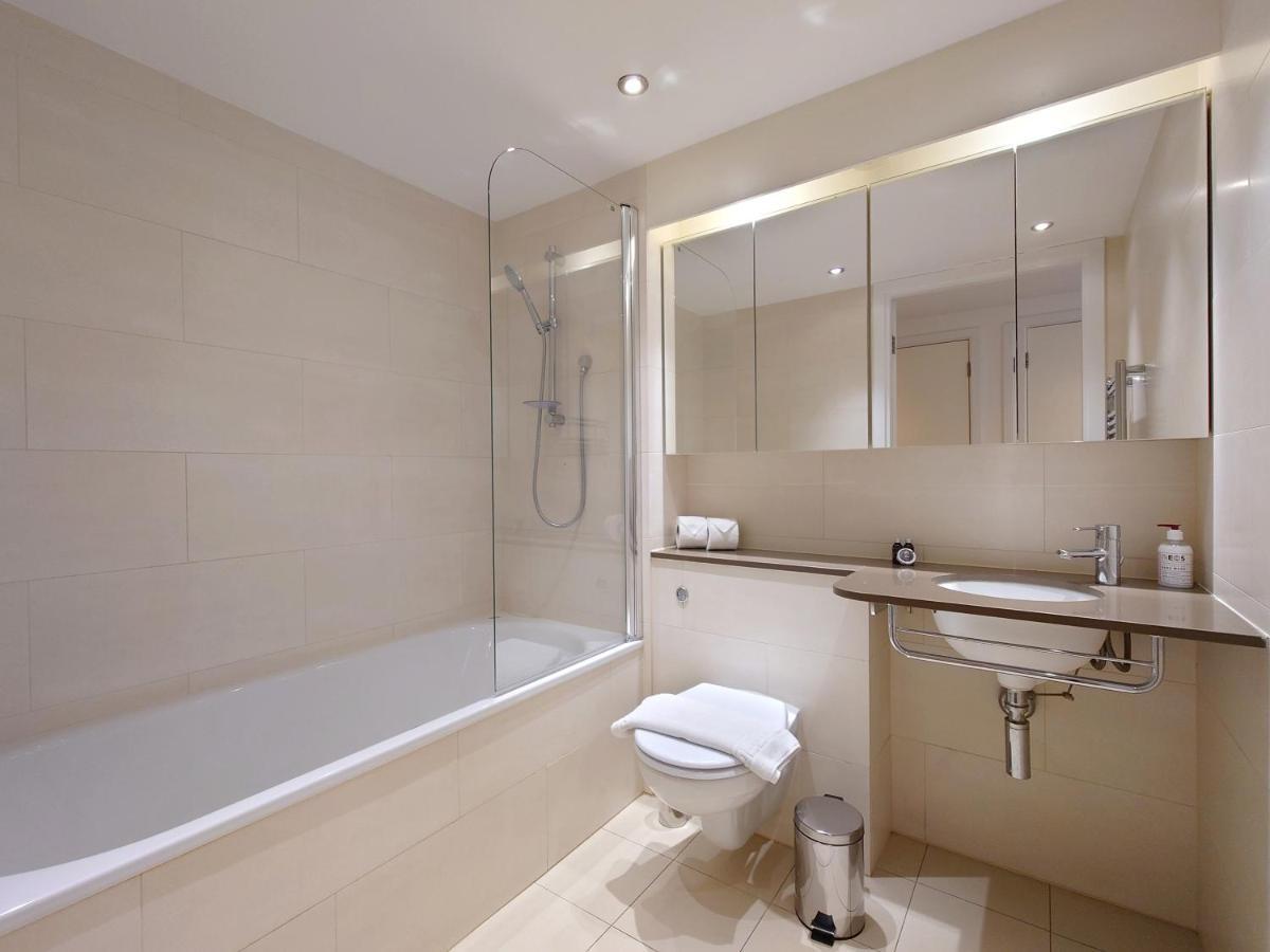Fully Serviced Two Bed Apartment By Excel & O2 London Kültér fotó
