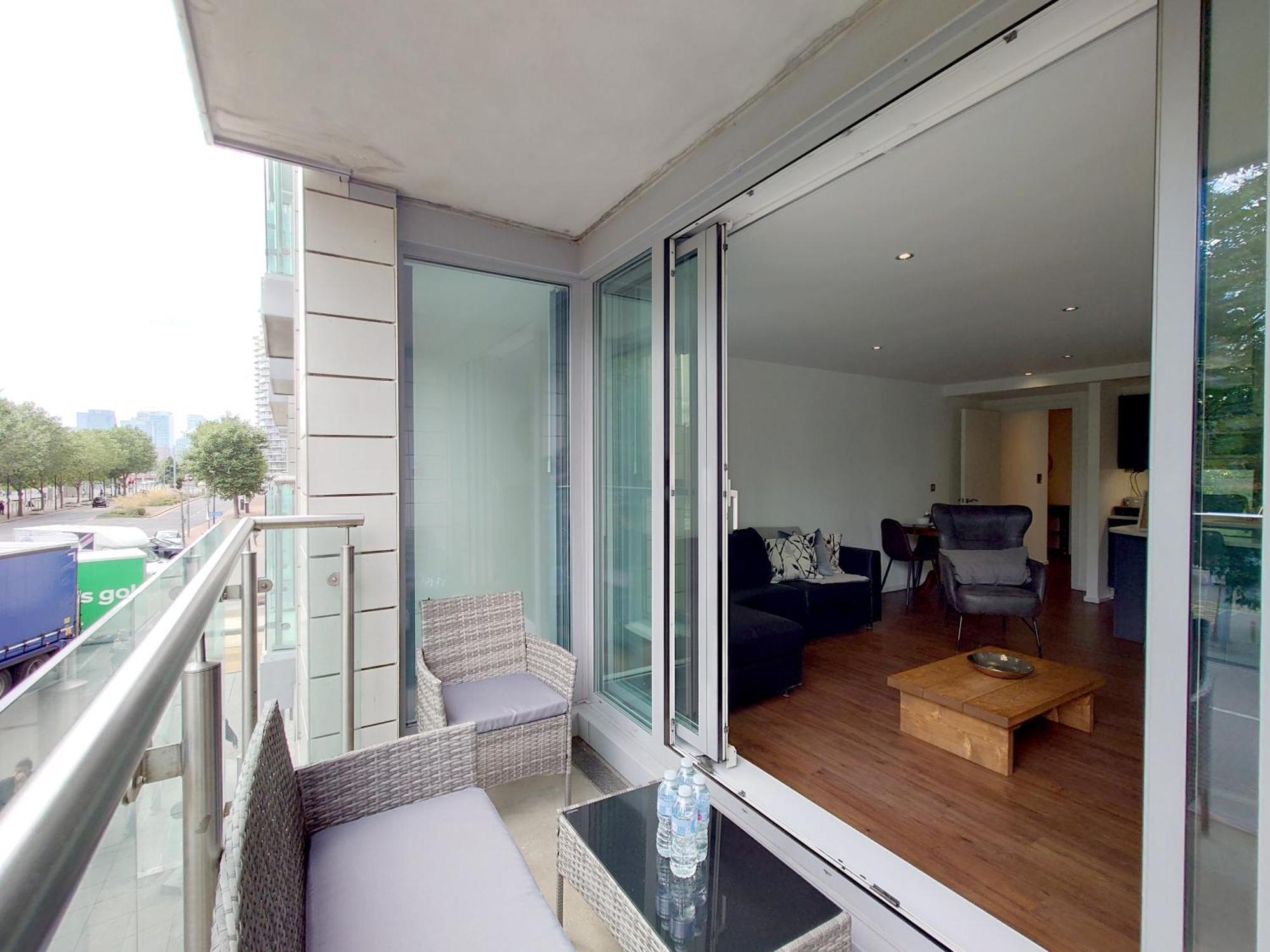 Fully Serviced Two Bed Apartment By Excel & O2 London Kültér fotó